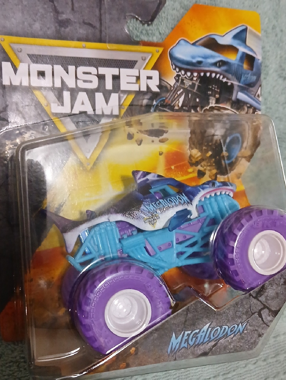Megalodon Monster Jam Truck - Purple & Blue Series 02
